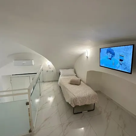 Dimora Nei Spagnoli * Naples