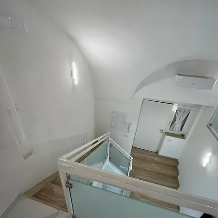 Apartment Dimora Nei Spagnoli Naples